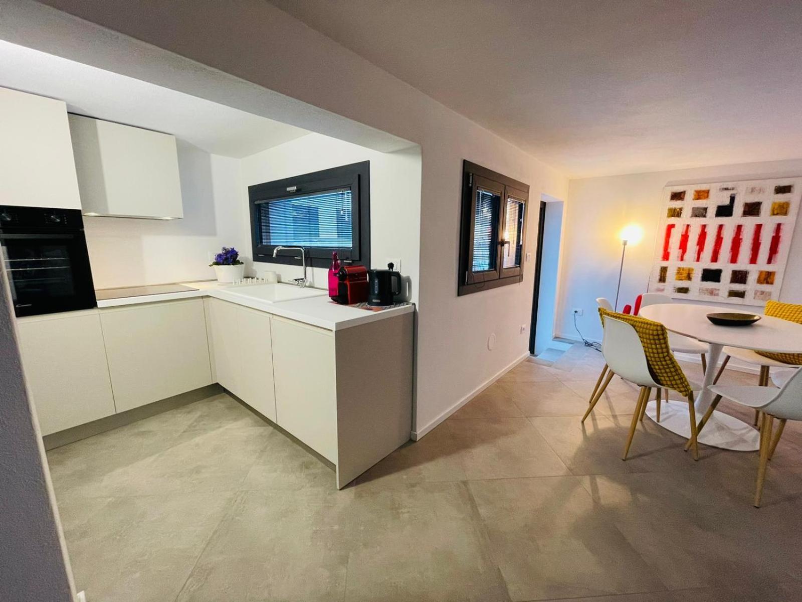 Elisa Apartments B - In Front Of The Walls Of Lucca Exteriör bild