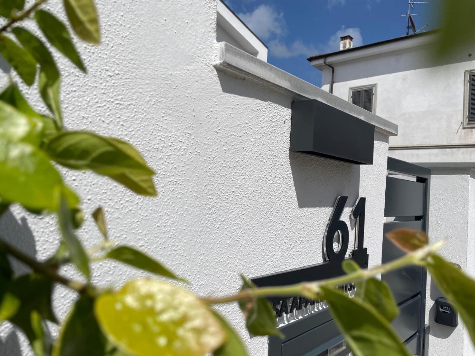 Elisa Apartments B - In Front Of The Walls Of Lucca Exteriör bild